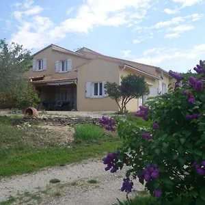 https://gites-du-combeau.hotels-rhonealpes.com